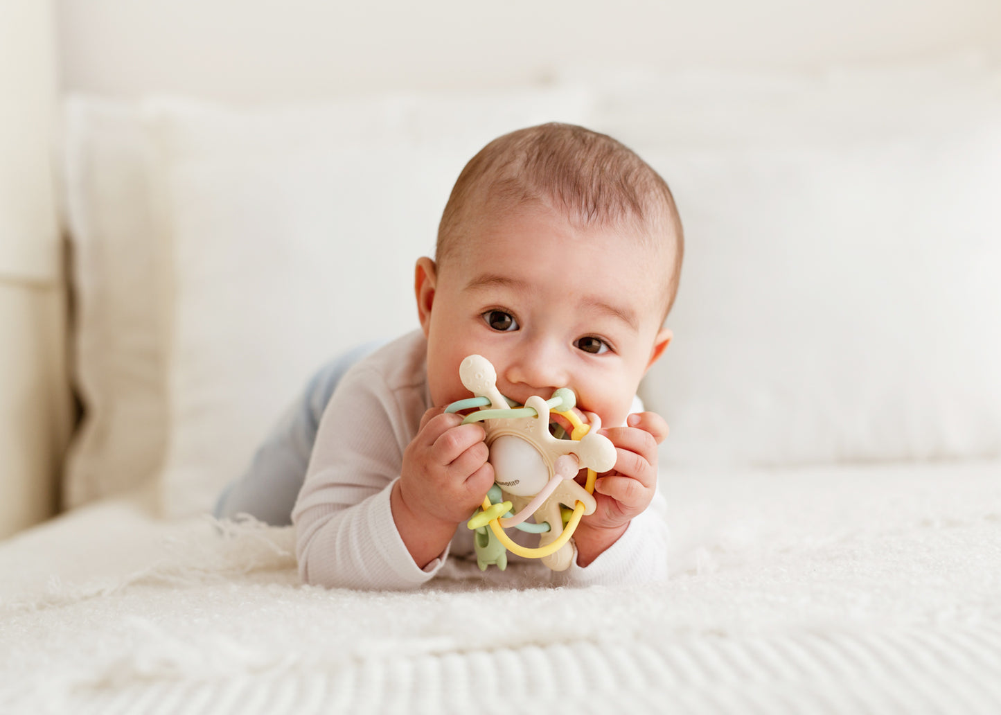 GiliGums-Cosmo Silicone Baby Rattle Teether – Pastel