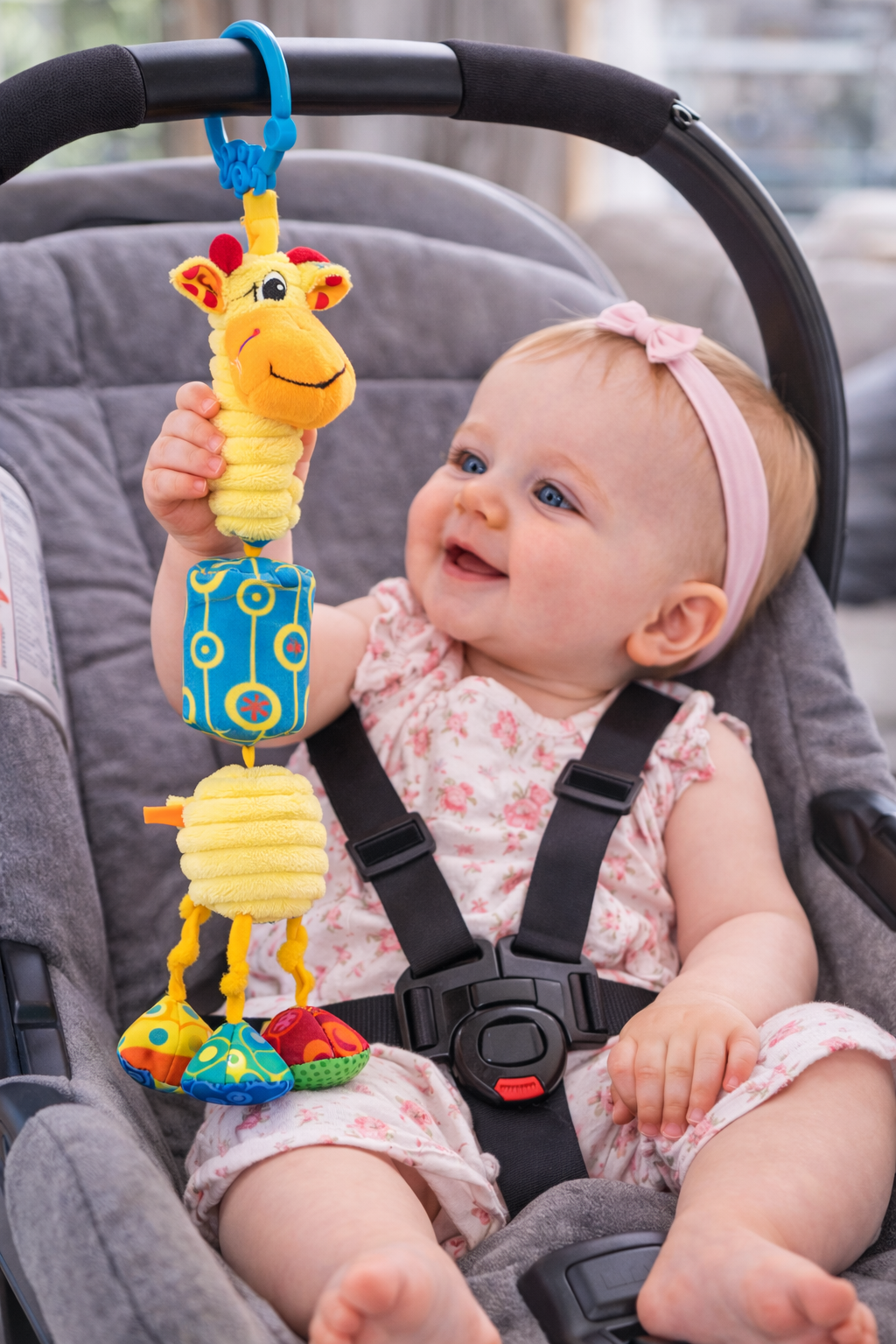 Balibazoo – Gabi The Giraffe Clip-On Hanging Toy
